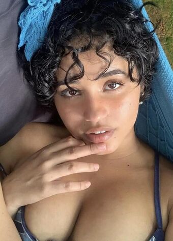 Jamile Araújo Nude Leaks OnlyFans Photo 2