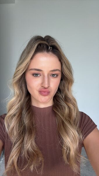 Julia Helena Nude Leaks OnlyFans Photo 2