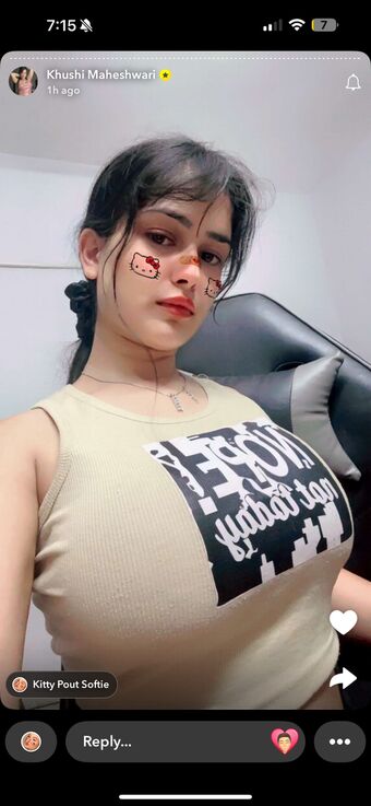 Khushi Maheshwari Nude Leaks OnlyFans Photo 1