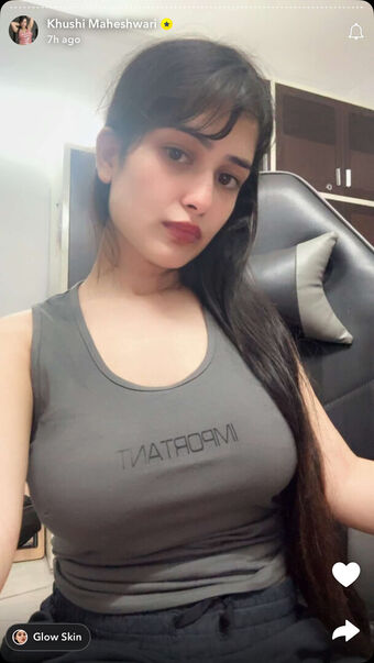 Khushi Maheshwari Nude Leaks OnlyFans Photo 4