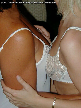 Lara Uk Southern-Charms Nude Leaks OnlyFans Photo 12