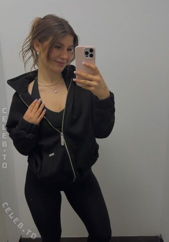 Laura Marie Röhrig Nude Leaks OnlyFans Photo 45