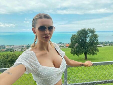 Mandy Reynolds Nude Leaks OnlyFans Photo 7