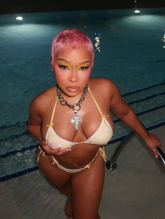 Raven Diaz From Joselines Cabaret Nude Leaks OnlyFans Photo 7