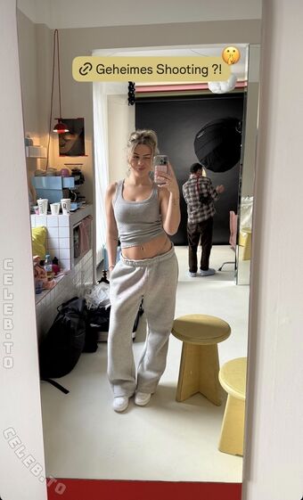 Romina Jana Nude Leaks OnlyFans Photo 2