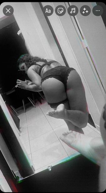 Sarmidai Nude Leaks OnlyFans Photo 23