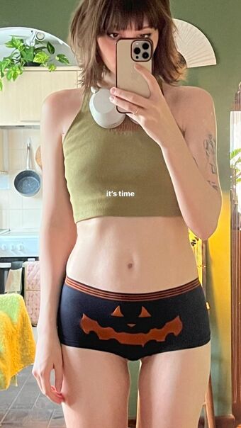 Savannah Brown Nude Leaks OnlyFans Photo 40