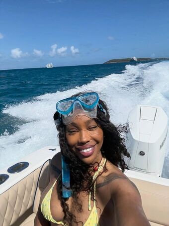 SZA Nude Leaks OnlyFans Photo 138