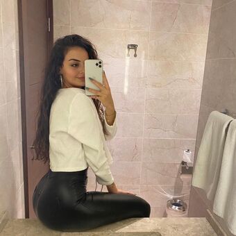 tanriverdinazlican Nude Leaks OnlyFans Photo 18