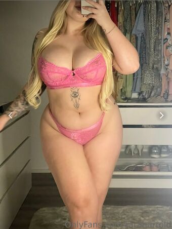 taraharrold Nude Leaks OnlyFans Photo 5