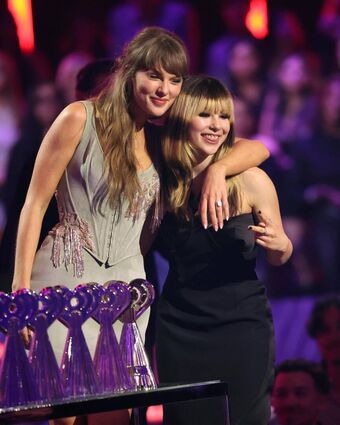 Taylor Swift Nude Leaks OnlyFans Photo 542