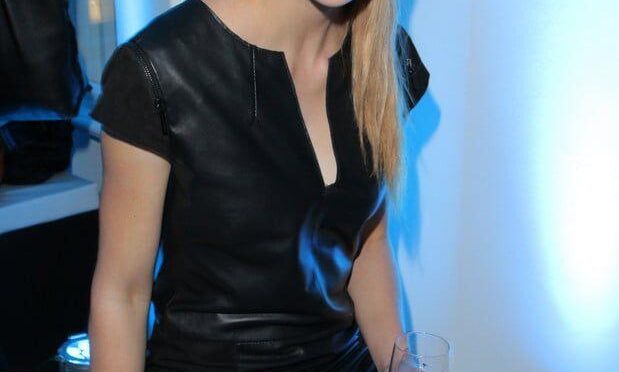 Laura Berlin Sexy (15 Photos)