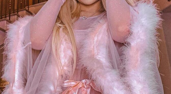 Alex Einstein Sexy (5 Photos)