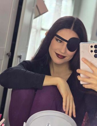 Ailaughatmyownjokes Nude Leaks OnlyFans Photo 7