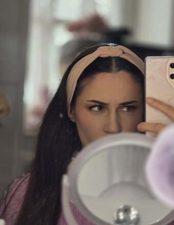 Ailaughatmyownjokes Nude Leaks OnlyFans Photo 3