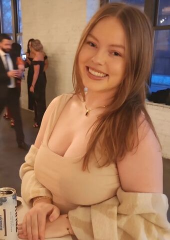 Claire Bowman Nude Leaks OnlyFans Photo 15