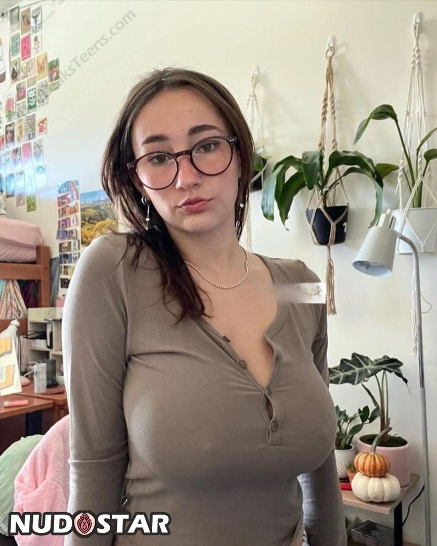 Devon Leaked Photo 10