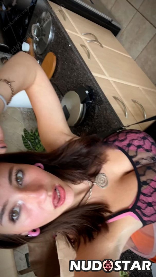 Devon Leaked Photo 3