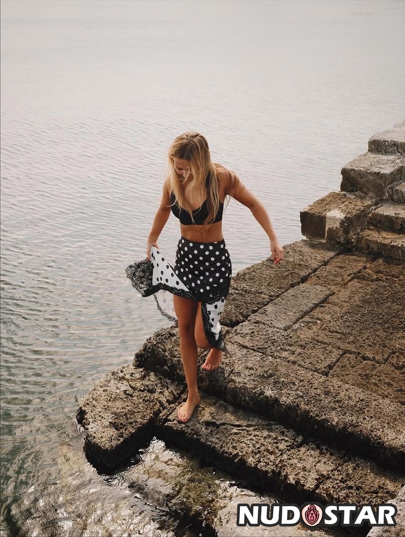 Ella_Horan Leaked Photo 19