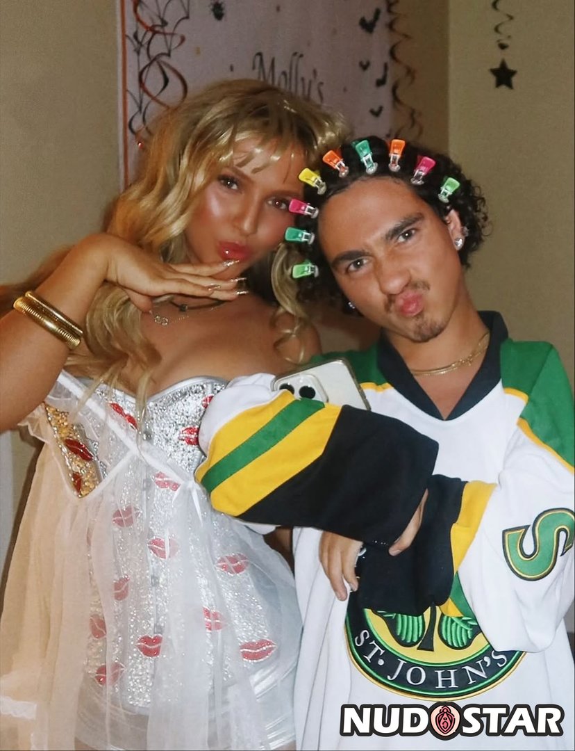 Ella_Horan Leaked Photo 12