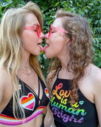 HalieeandKendra Nude Leaks OnlyFans Photo 9