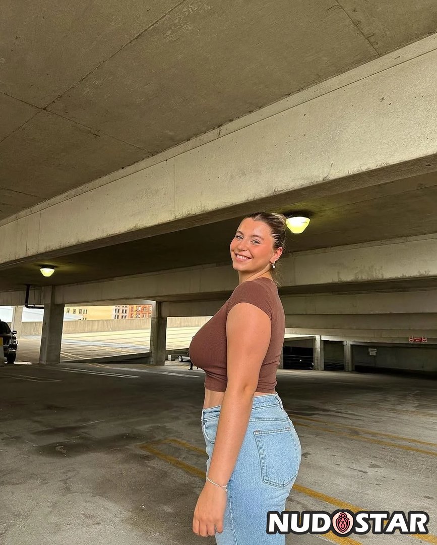 Hannah_Z Leaked Photo 1