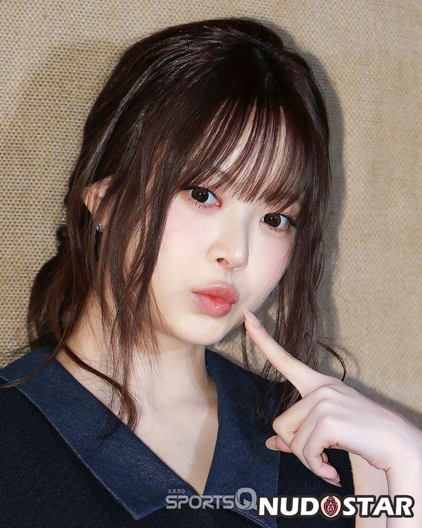 Hong_Eunchae Leaked Photo 7