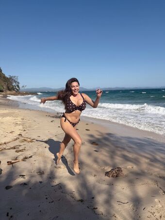 Kelly Brook Nude Leaks OnlyFans Photo 425