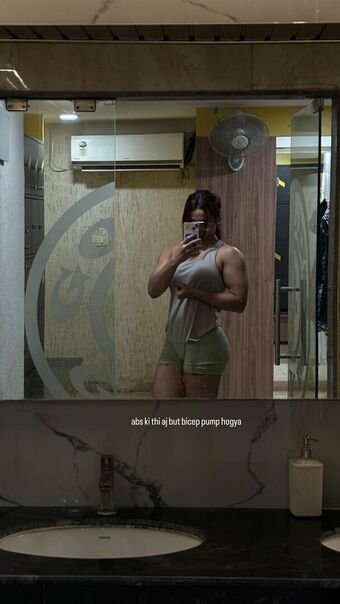 Janvi Pandey Nude Leaks OnlyFans Photo 16