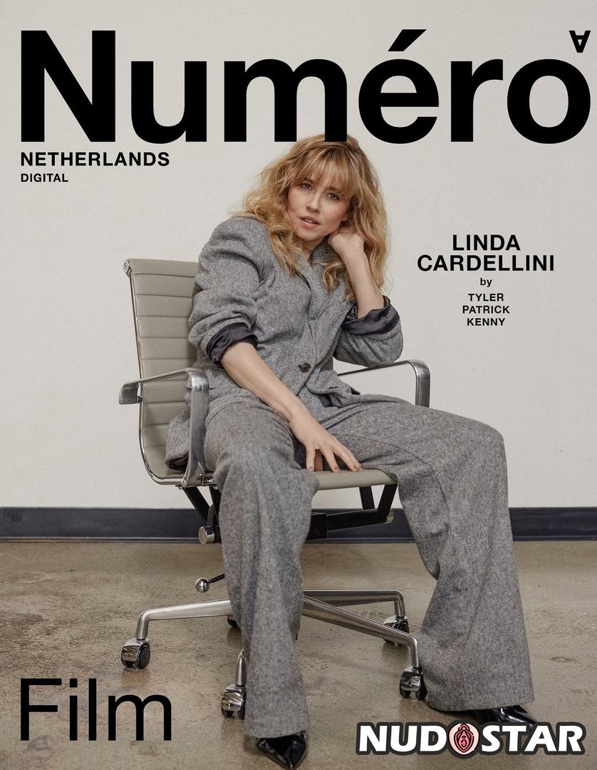 Linda_Cardellini Leaked Photo 13