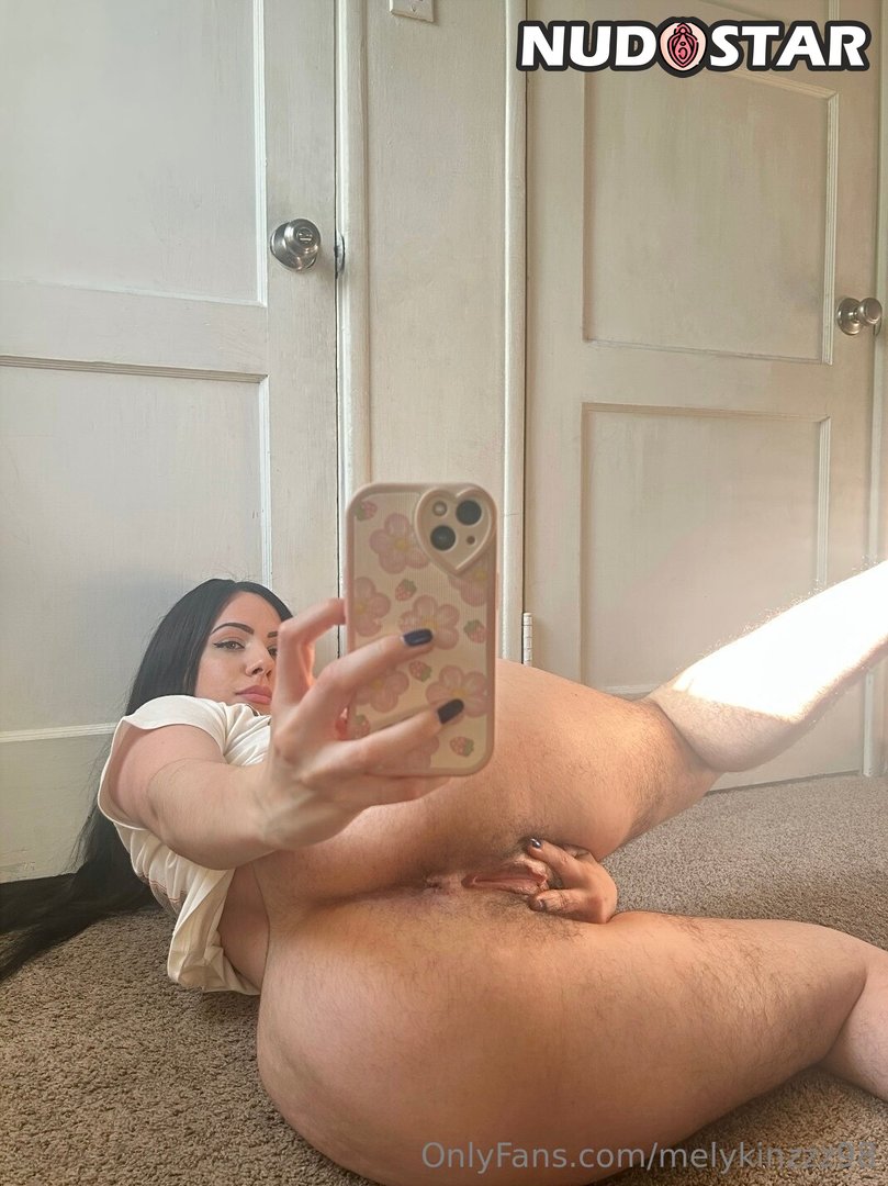 Melykinzzz98 Leaked Photo 8