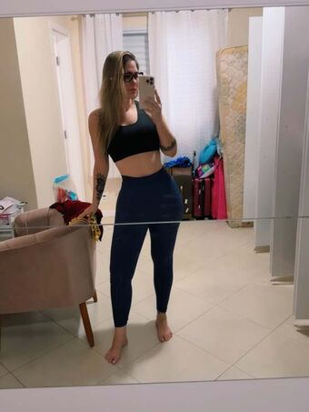 Nahzinhaa Nude Leaks OnlyFans Photo 34