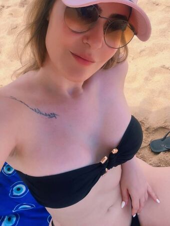 Nahzinhaa Nude Leaks OnlyFans Photo 38