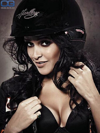 Neha Dhupia Nude Leaks OnlyFans Photo 9