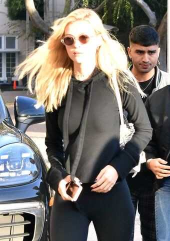 Nicola Peltz Nude Leaks OnlyFans Photo 136