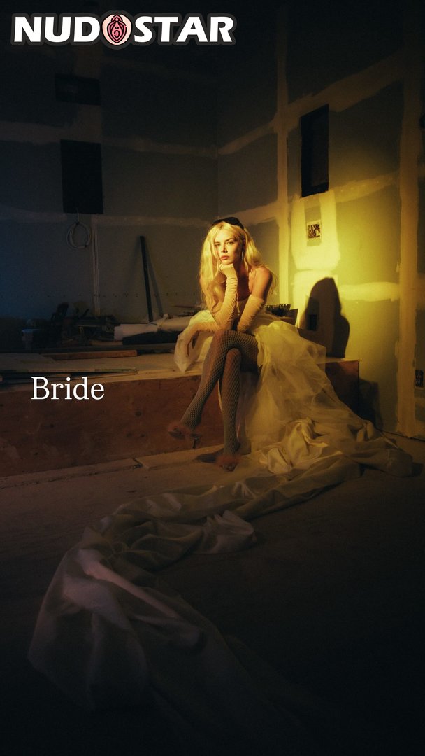 Samara_Weaving Leaked Photo 15