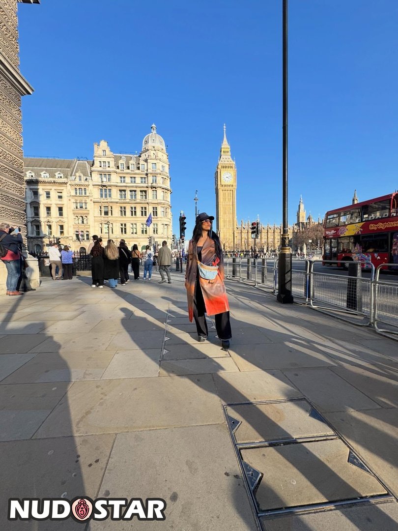 Sasha_Banks Leaked Photo 10