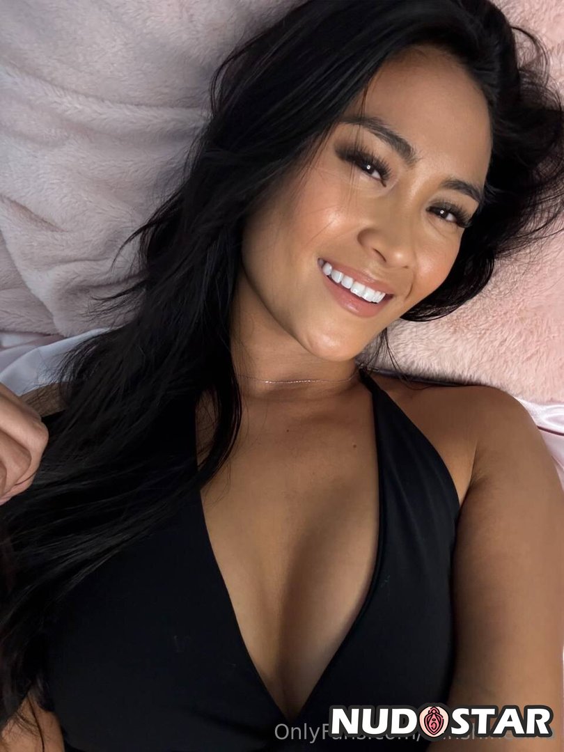 Sunshinesina Leaked Photo 16