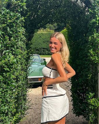 Veronica Kelegian Nude Leaks OnlyFans Photo 10