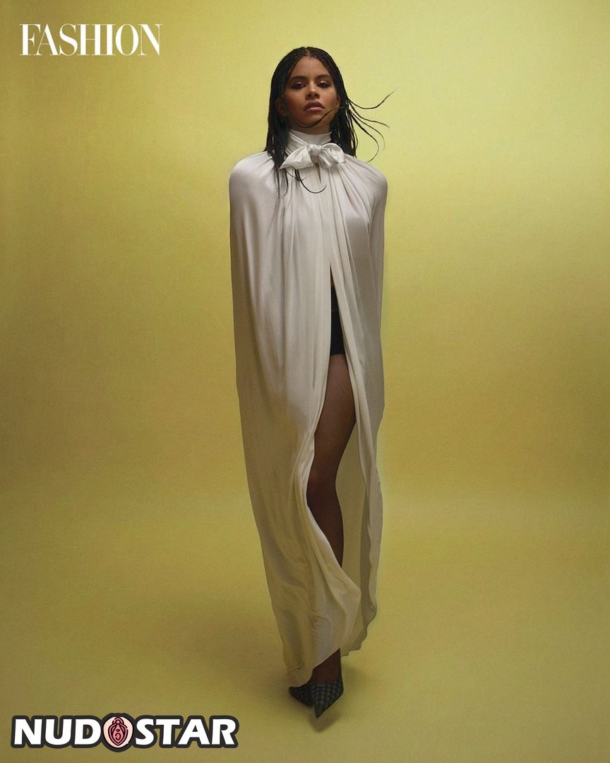 Zazie_Beetz Leaked Photo 15