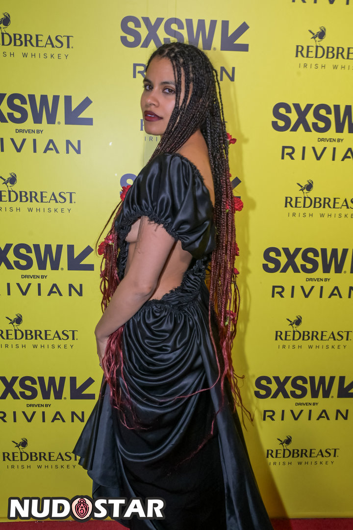 Zazie_Beetz Leaked Photo 13