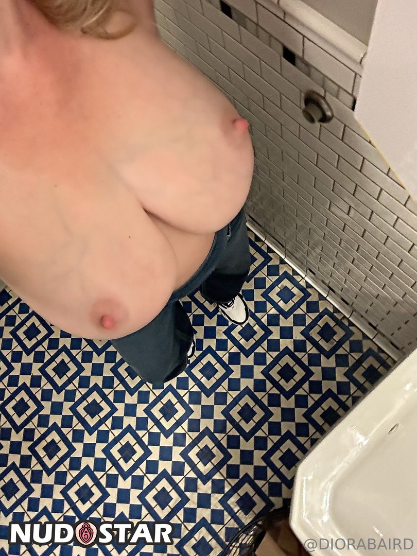 Diora_Baird Leaked Photo 11