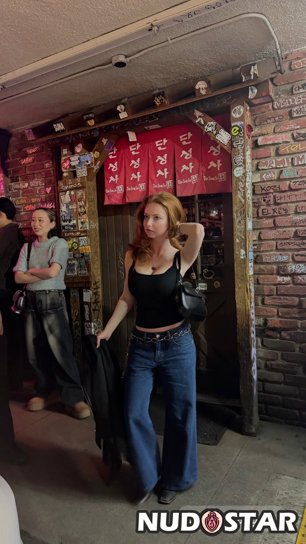 Francesca_Capaldi Leaked Photo 1