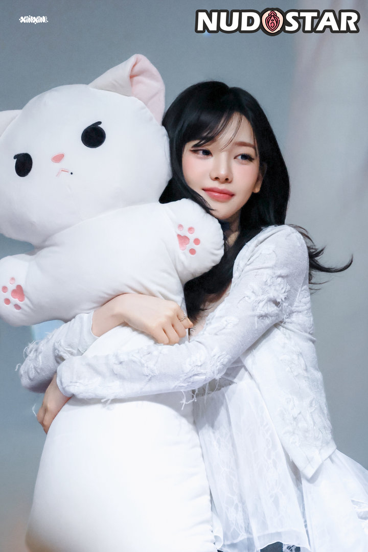 Katarinabluu Leaked Photo 17