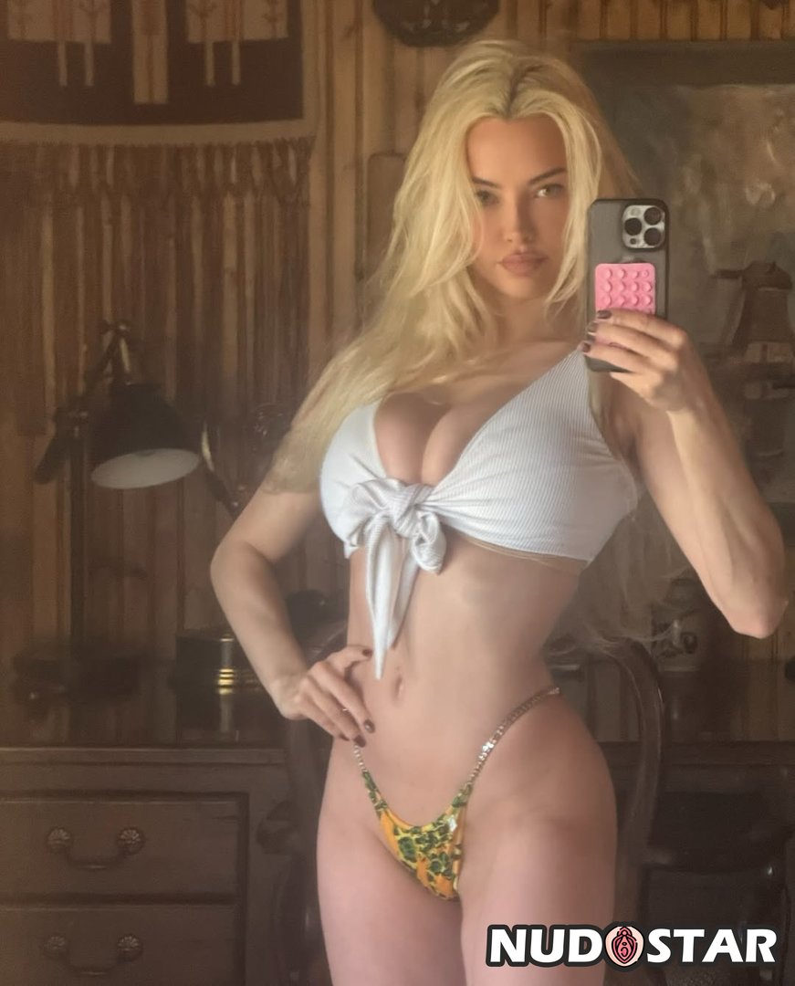 Lindsey_Pelas Leaked Photo 4