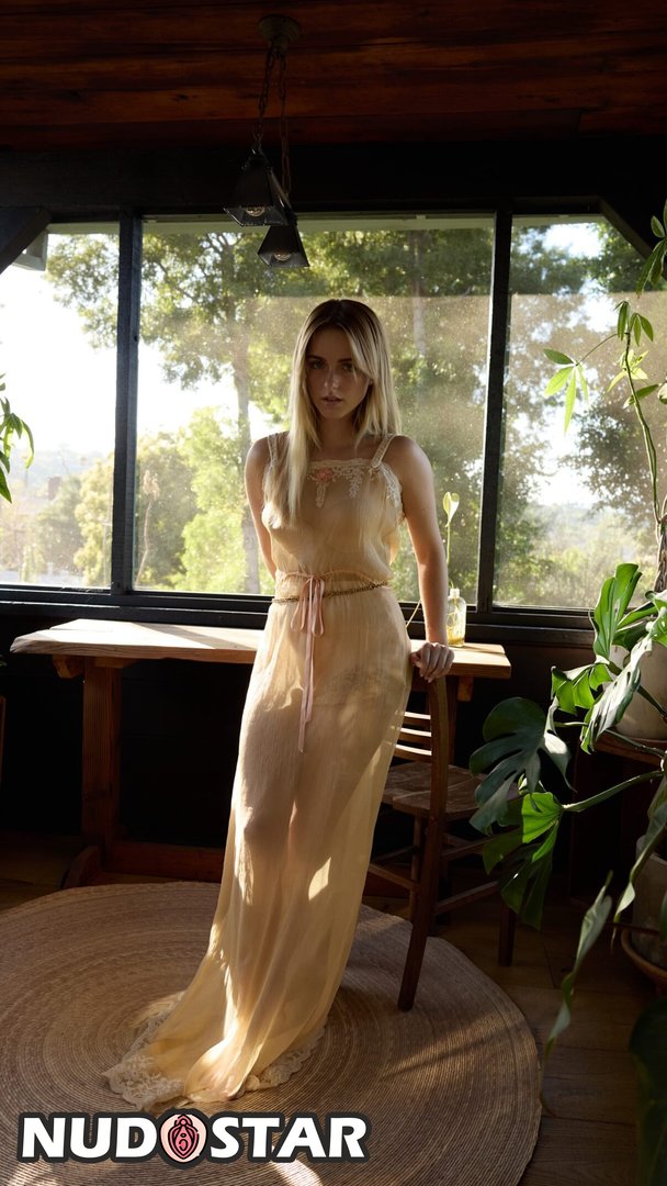 Mckenna_Grace Leaked Photo 14