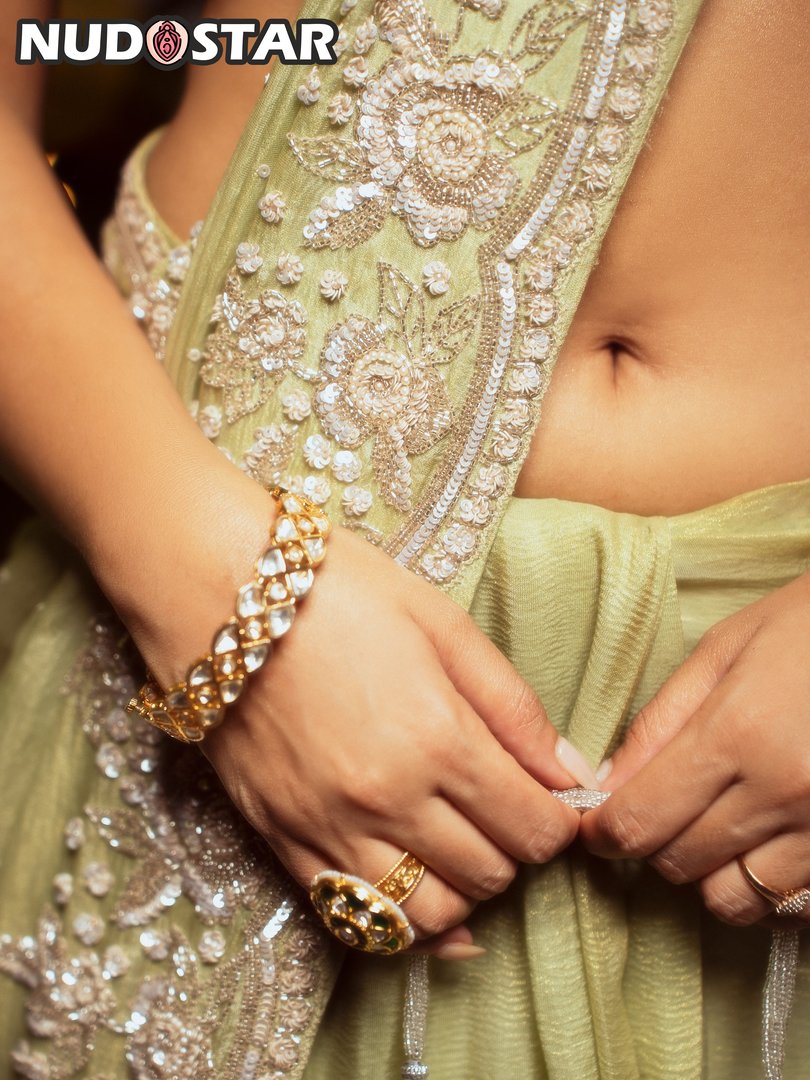 Rashi_Singh Leaked Photo 14