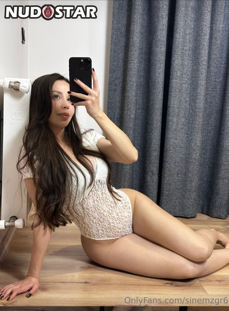 Sinem_Ozgur Leaked Photo 10