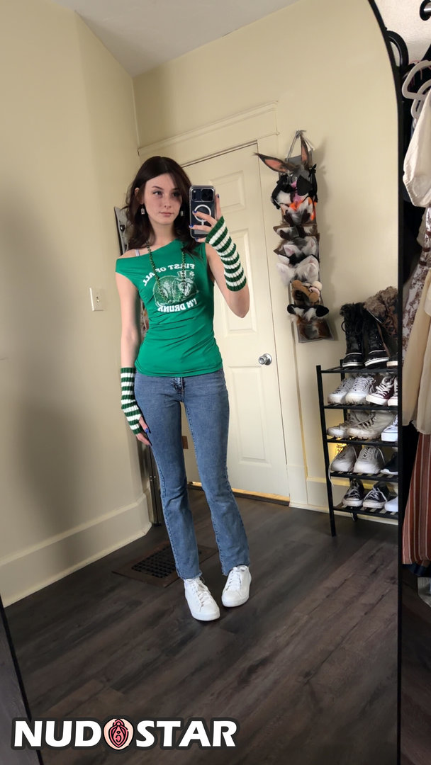 Soggyalien22 Leaked Photo 21