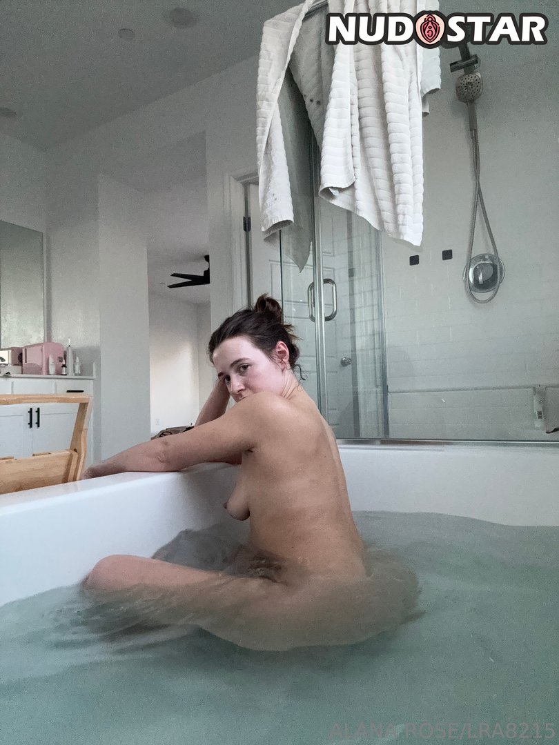 Alanarose8 Leaked Photo 4